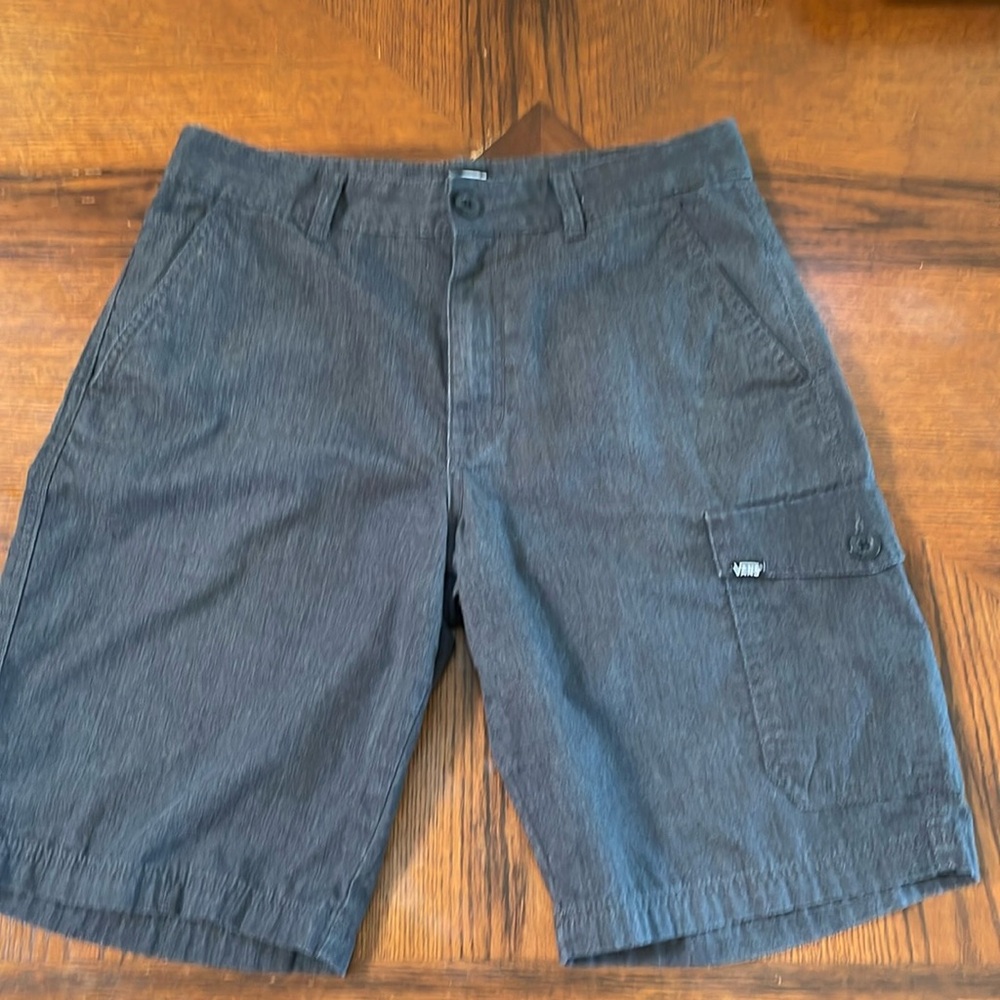 Off the Wall Vans Shorts Size 32